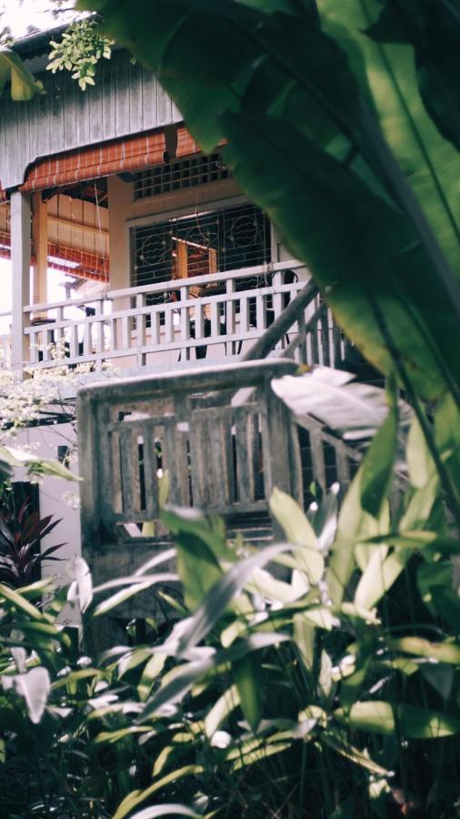 Hotel Monkey Republic Kampot Esterno foto