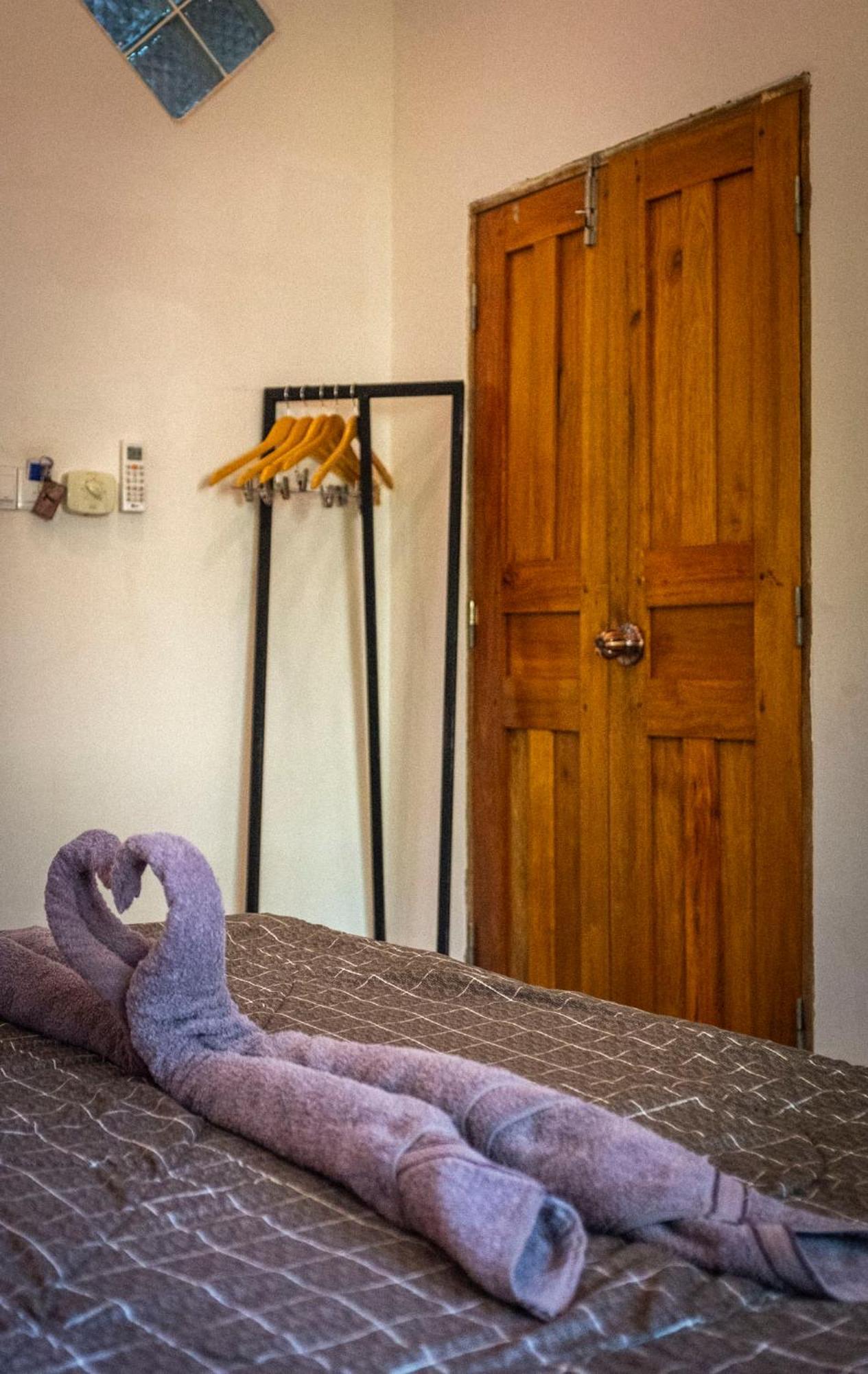Hotel Monkey Republic Kampot Camera foto